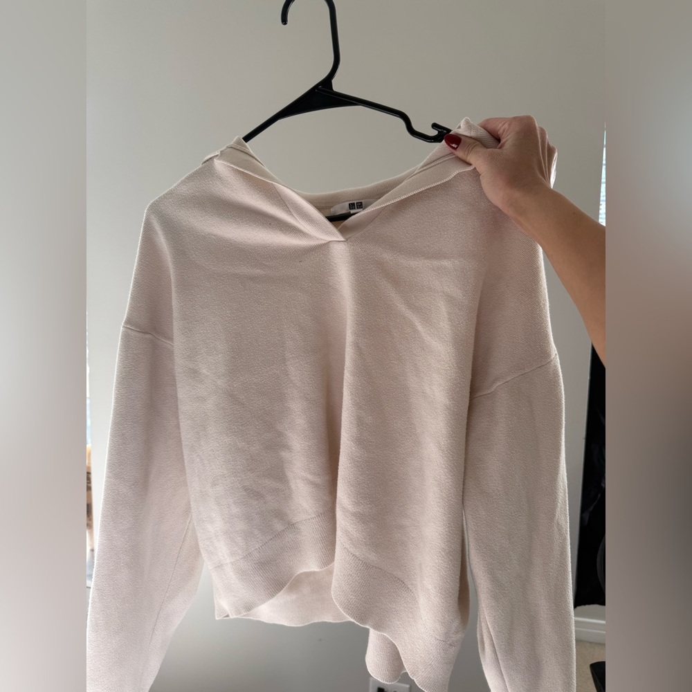 Uniqlo Cream Sweater